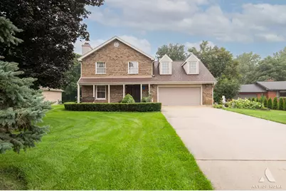 349 Tioga Trail, Wood Dale, IL 60191 - Photo 1
