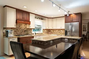 349 Tioga Trail, Wood Dale, IL 60191 - Photo 10