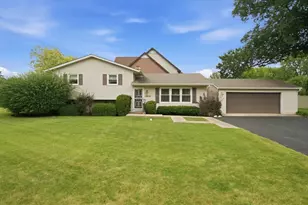 20650 N Florence Ave, Prairie View, IL 60069 - Photo 10