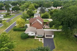 20650 N Florence Ave, Prairie View, IL 60069 - Photo 40
