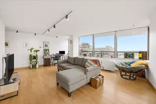 5701 N Sheridan Rd, Chicago, IL 60660 - Photo 4