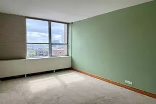 655 W Irving Park Rd, Chicago, IL 60613 - Photo 18