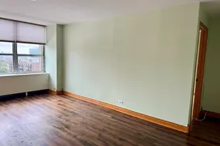 655 W Irving Park Rd, Chicago, IL 60613 - Photo 14