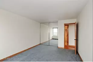 655 W Irving Park Rd, Chicago, IL 60613 - Photo 16