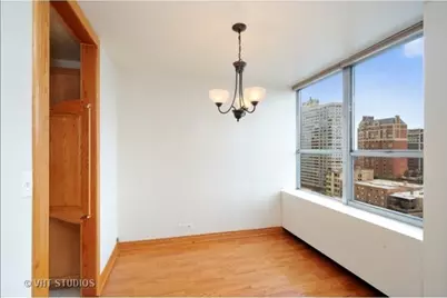 655 W Irving Park Road #1115, Chicago, IL 60613 - Photo 12