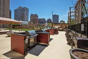 655 W Irving Park Rd, Chicago, IL 60613 - Photo 24