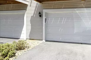 311 Timberleaf Cir, Roselle, IL 60172 - Photo 22