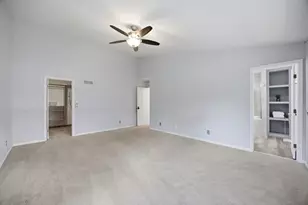 7N660 Cloverfield Cir, Saint Charles, IL 60175 - Photo 42