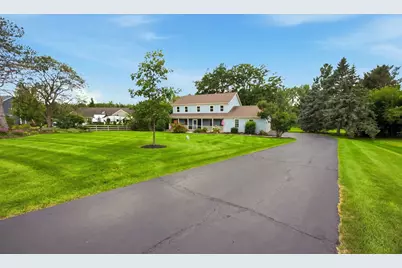 7N660 Cloverfield Circle, Saint Charles, IL 60175 - Photo 4