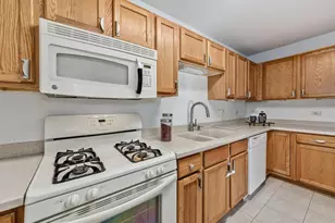 8000 Kilpatrick Ave, Skokie, IL 60076 - Photo 14
