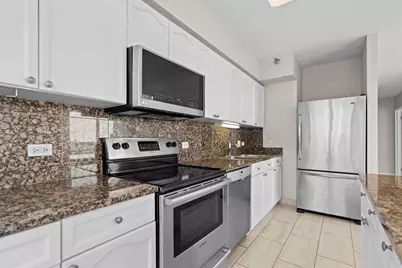 512 N McClurg Court #607, Chicago, IL 60611 - Photo 8