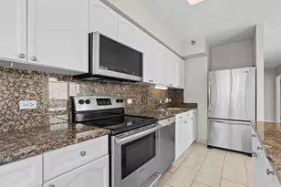 512 N McClurg Ct, Chicago, IL 60611 - Photo 8