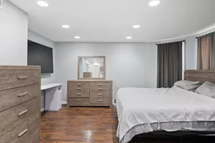 845 N Avers Ave, Chicago, IL 60651 - Photo 10