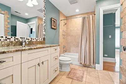 2281 Elmira Avenue, Des Plaines, IL 60018 - Photo 32