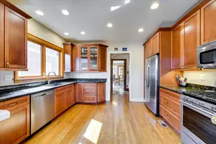 460 Lenox St, Oak Park, IL 60302 - Photo 14