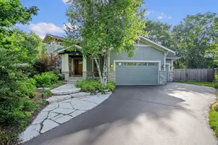 5912 Sunset Ave, La Grange Highlands, IL 60525 - Photo 2