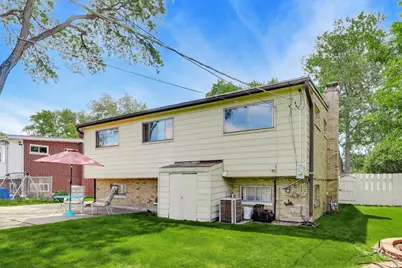 8919 Olcott Avenue, Morton Grove, IL 60053 - Photo 18