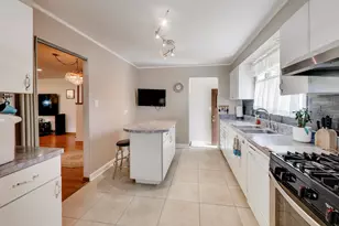 8919 Olcott Ave, Morton Grove, IL 60053 - Photo 8