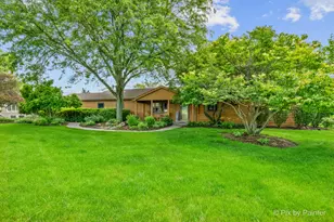 2116 N Pebble Dr, McHenry, IL 60051 - Photo 28