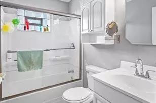 105 Mellbrook Rd, Bolingbrook, IL 60440 - Photo 14