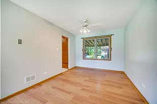 3900 W 155th St, Markham, IL 60428 - Photo 4