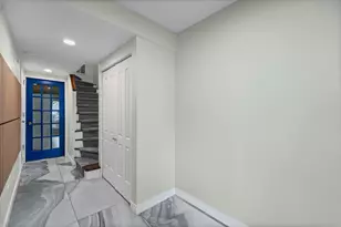 1835 W Oakdale Ave, Chicago, IL 60657 - Photo 24