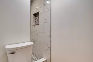1015 Wilson Ave, Wheaton, IL 60189 - Photo 28
