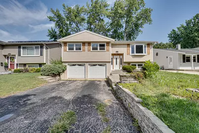 1015 Wilson Avenue, Wheaton, IL 60189 - Photo 2