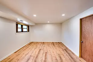 1015 Wilson Ave, Wheaton, IL 60189 - Photo 20