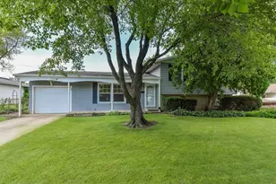 535 Illini Dr, Carol Stream, IL 60188 - Photo 1