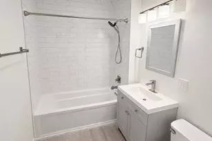 1945 W Thomas St, Chicago, IL 60622 - Photo 12