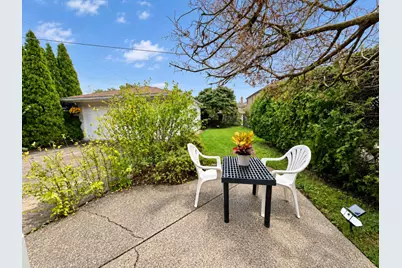 7719 W Jarvis Avenue, Chicago, IL 60631 - Photo 4