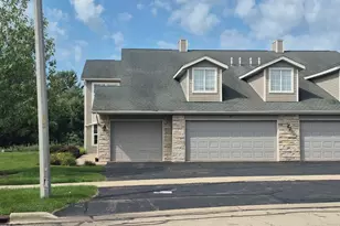 901 Penny Ln, Sycamore, IL 60178 - Photo 1
