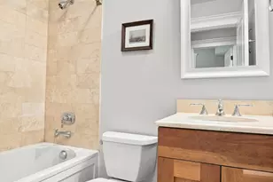1330 W Bryn Mawr Ave, Chicago, IL 60660 - Photo 20