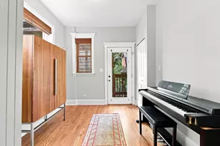 1330 W Bryn Mawr Ave, Chicago, IL 60660 - Photo 12