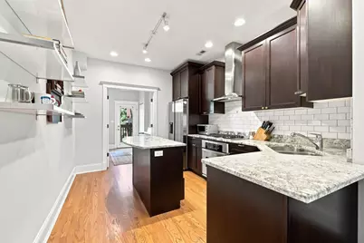 1330 W Bryn Mawr Avenue #2, Chicago, IL 60660 - Photo 8