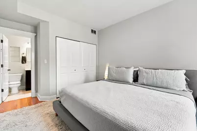 1330 W Bryn Mawr Avenue #2, Chicago, IL 60660 - Photo 14