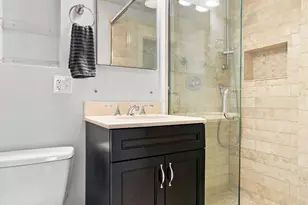 1330 W Bryn Mawr Ave, Chicago, IL 60660 - Photo 16