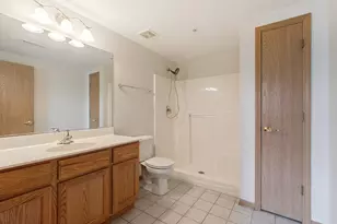 9800 Liberty Cir, Orland Park, IL 60467 - Photo 16