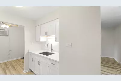 9724 S Karlov Avenue #207, Oak Lawn, IL 60453 - Photo 10