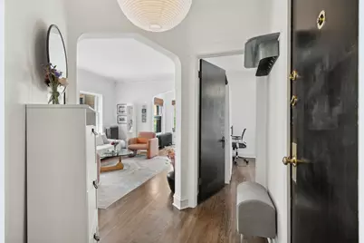 551 W Surf Street #3W, Chicago, IL 60657 - Photo 2
