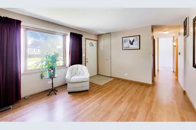 18559 W Karen Lane, Gurnee, IL 60031 - Photo 4