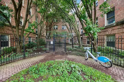 841 E 52nd Street #3, Chicago, IL 60615 - Photo 4