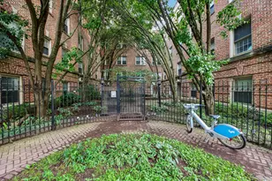 841 E 52nd St, Chicago, IL 60615 - Photo 4