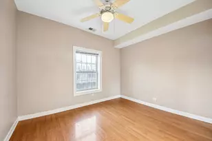 841 E 52nd St, Chicago, IL 60615 - Photo 14