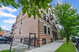 5001 S King Dr, Chicago, IL 60615 - Photo 2
