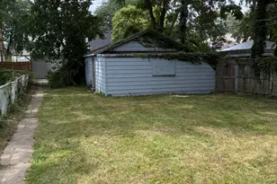 12446 S Lowe Ave, Chicago, IL 60628 - Photo 2