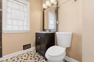 1426 S 18th Ave, Maywood, IL 60153 - Photo 18