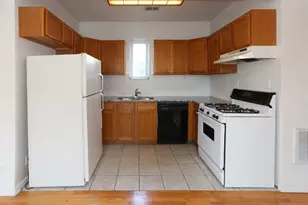 1401 N Bosworth Ave, Chicago, IL 60642 - Photo 2