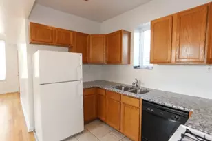 1401 N Bosworth Ave, Chicago, IL 60642 - Photo 4